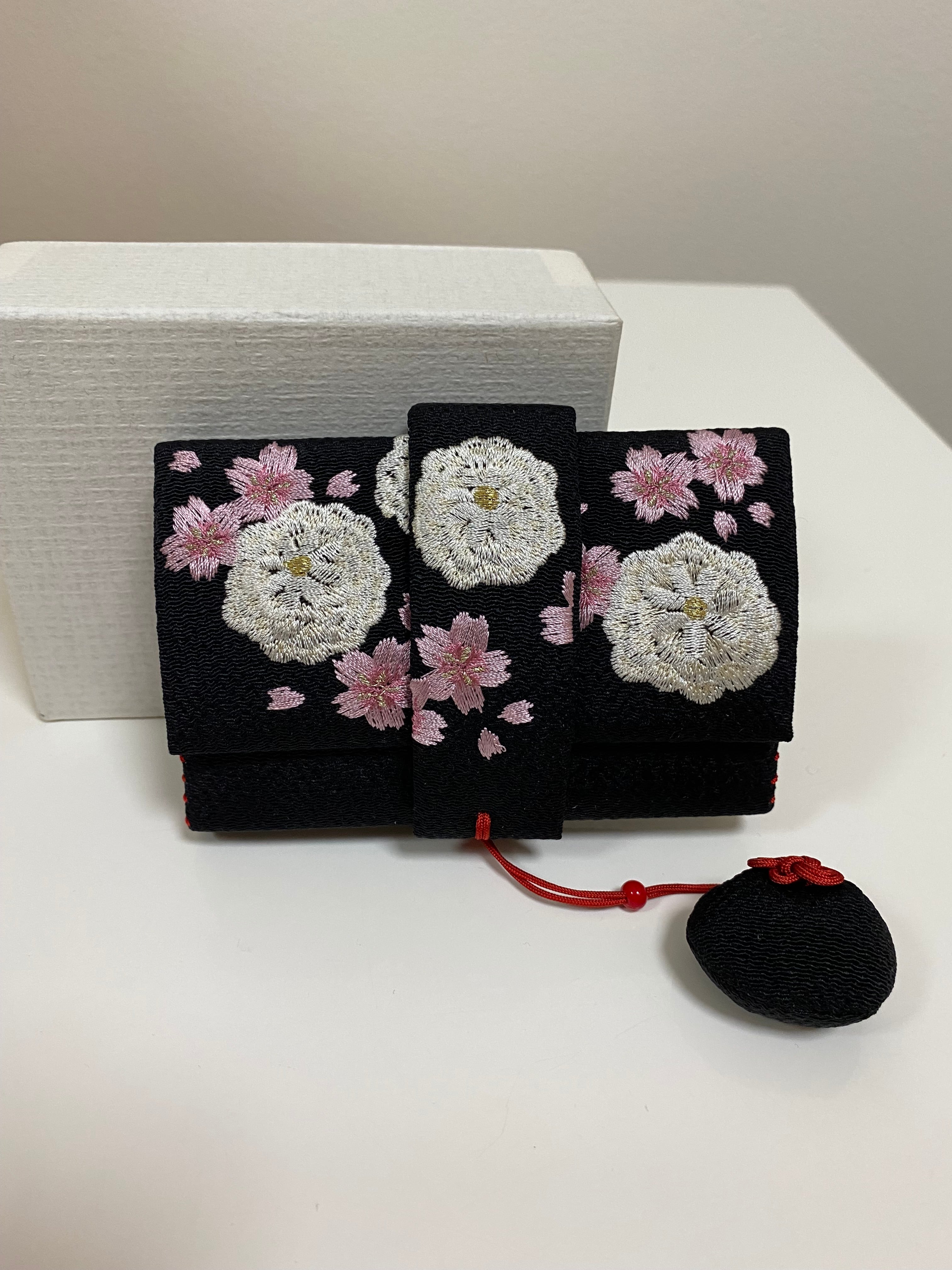 筥迫黒手刺繍 | GR Kimono HP