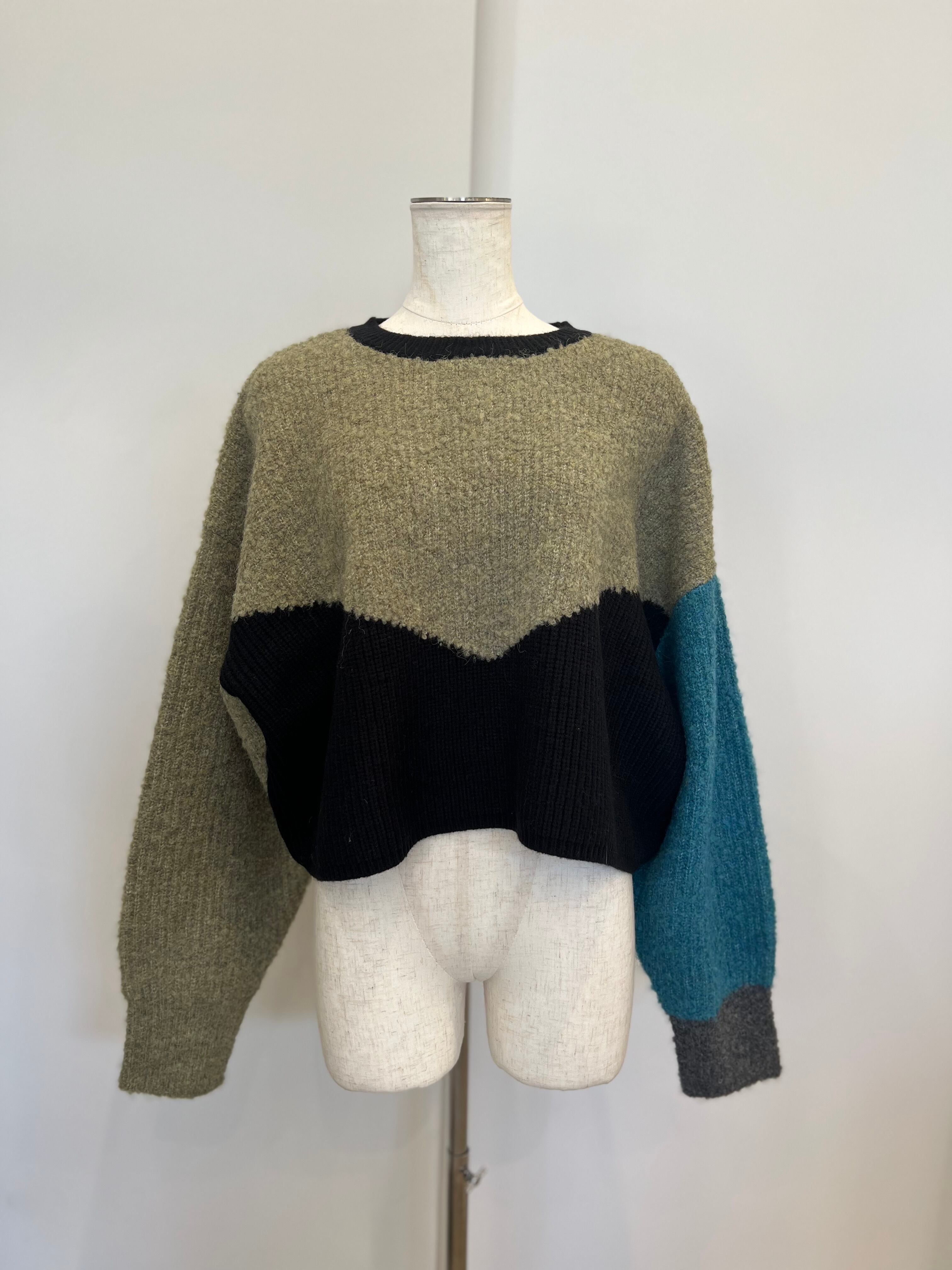 【SELECT】カラーブラックショート丈ニット　29-0451