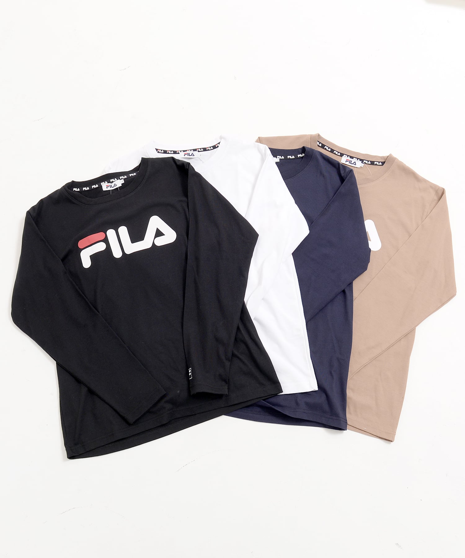 FILA ロンT ユニセックス向けのブランドをメインにした、カジュアルな洋服や服飾