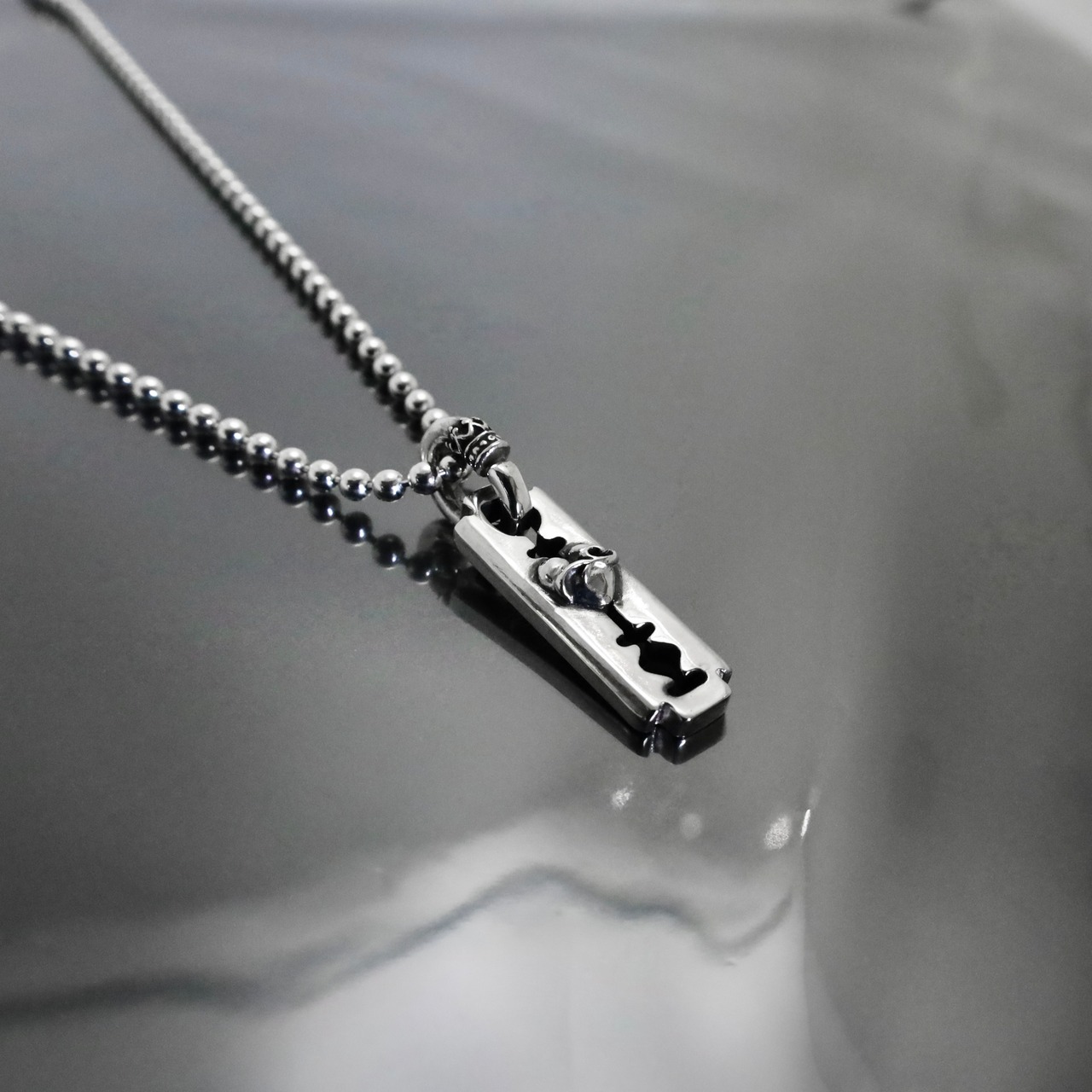 BOLD BLADE with HEART PENDANT / ボールドブレード ウィズ ハートペンダント
