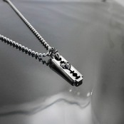 BOLD BLADE with HEART PENDANT / ボールドブレード ウィズ ハートペンダント