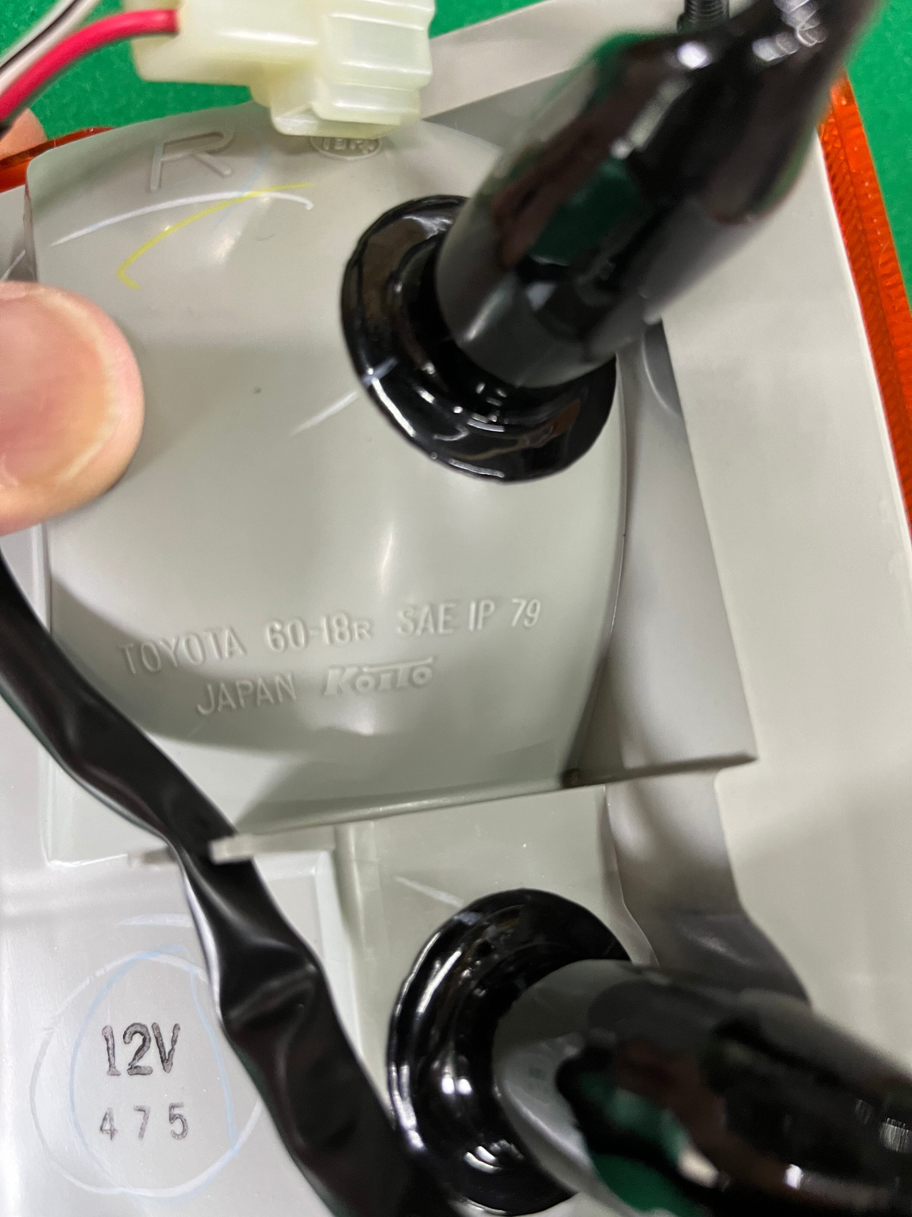 MP7】ランクル60 ウィンカーランプASSY 純正品 | friendeeauto