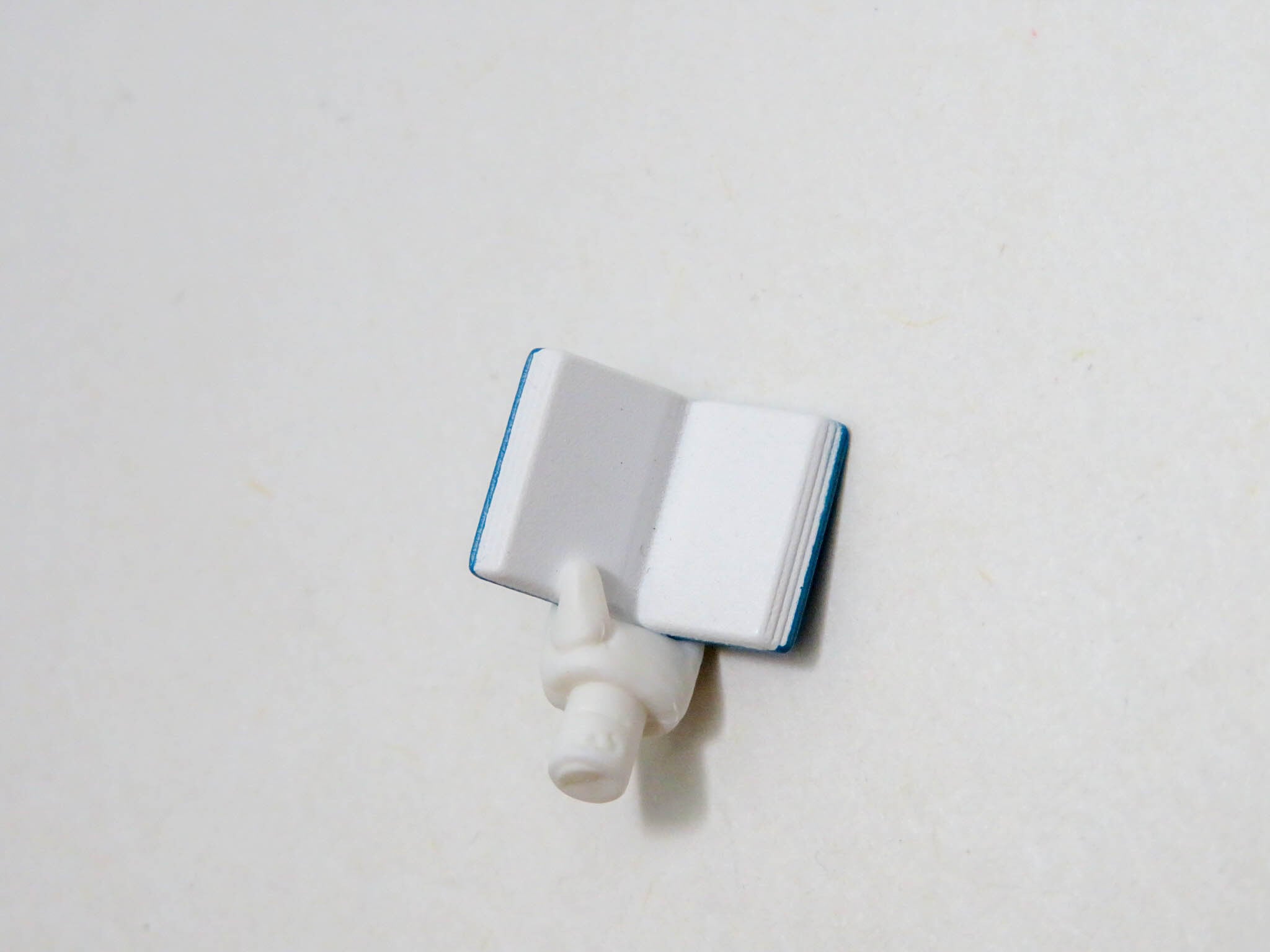 再入荷【2670】 セバスチャン・ミカエリス 紺碧の梟寮 Ver. 小物パーツ 本 ねんどろいど