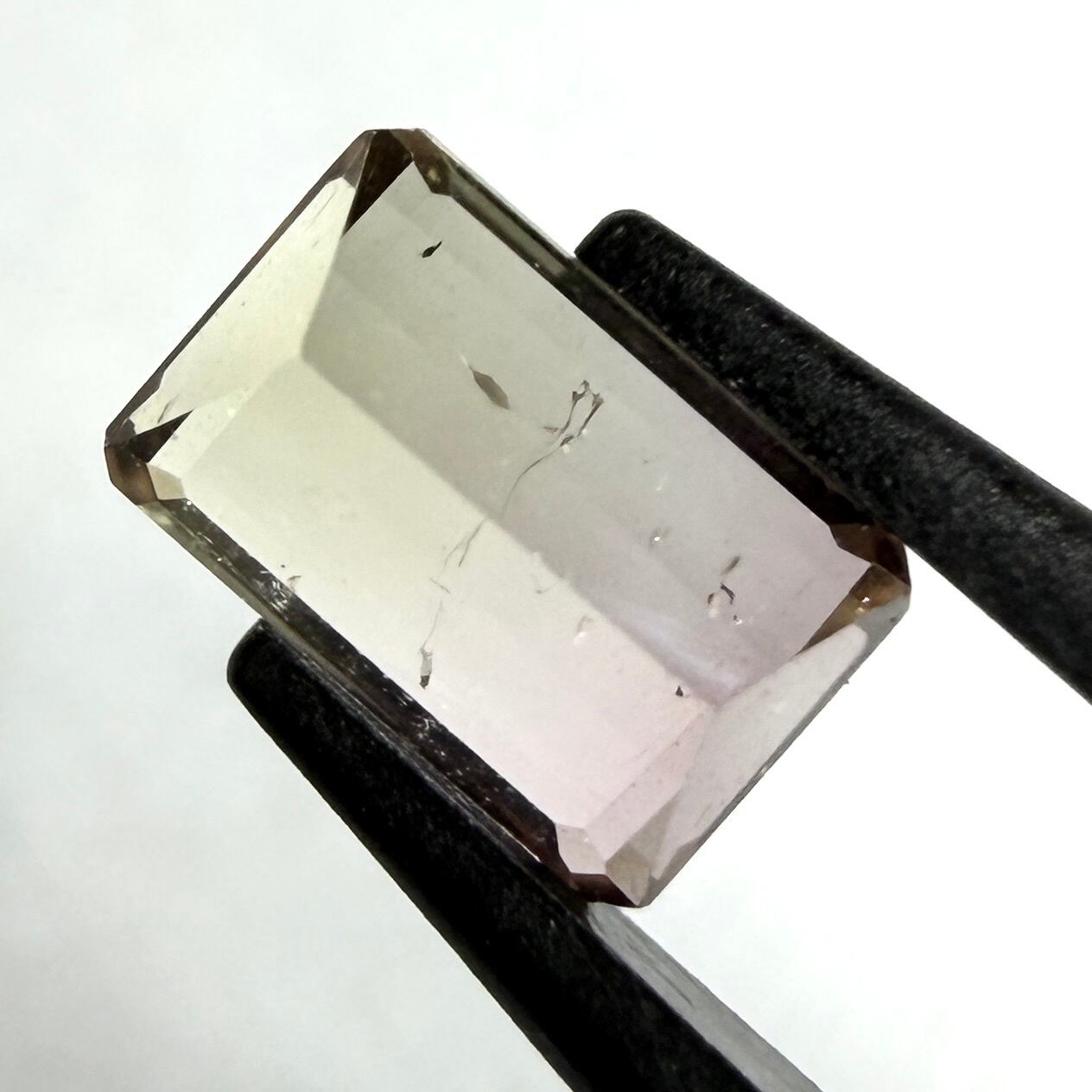 A614 天然バイカラートルマリン 0.620ct | Petal Gem