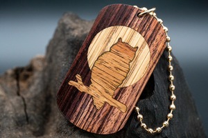 【王室御用達 】キングウッド ドッグタグ 象嵌 夜とミミズク