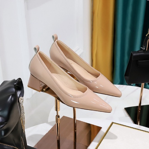 パーティーシューズ レディース パンプス 靴 シューズ 太ヒール チャンキーヒール パテントレザー エナメル 光沢 シンプル 無地 きれいめ エレガント フォーマル お呼ばれ オフィス 女性 パンプス
