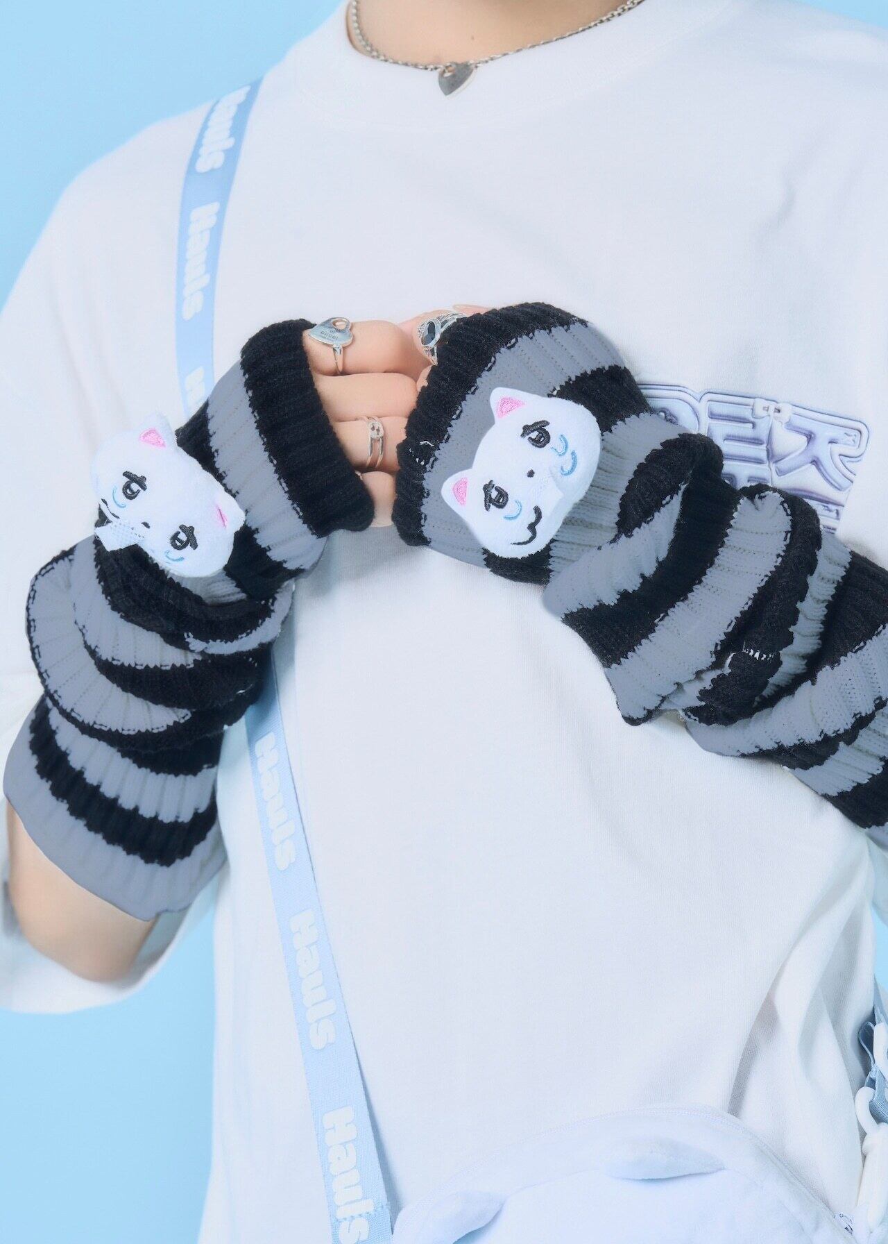 新！手も足も使えるやんけ！しましまレッグウォーマー | Hauls