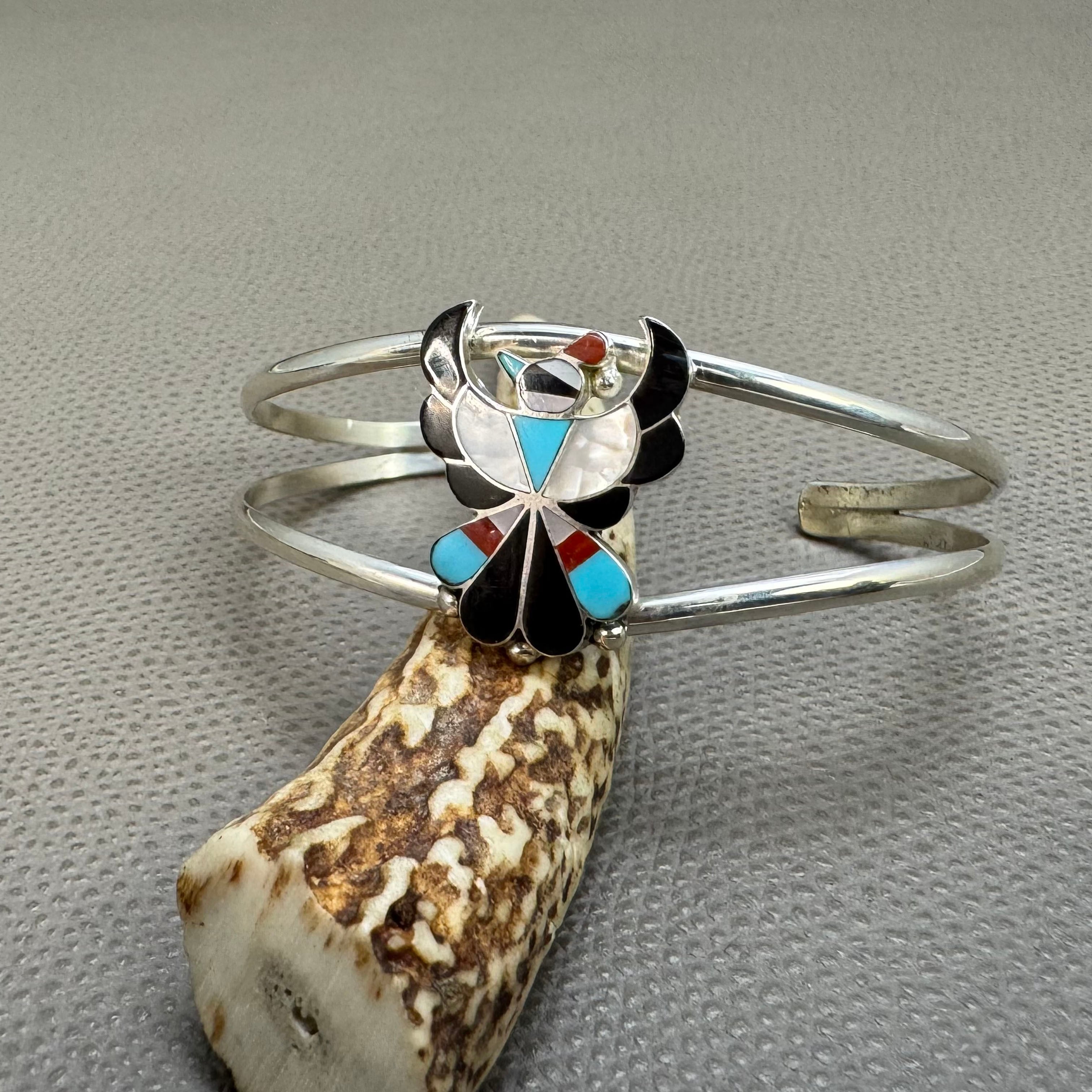 インディアンジュエリー ホピ族 バングル HOPI HOPI(ホピ)族 Adrian Sanchez作 イーグルオーバーレイバングル