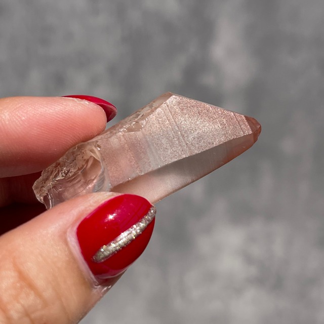 ブラジル・ミナスジェライス州産【ピンクレムリアン】⑧ 鉱物 天然石 パワーストーン