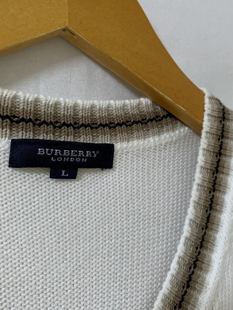 Knitting Design V-Neck Knit Vest "BURBERRY"