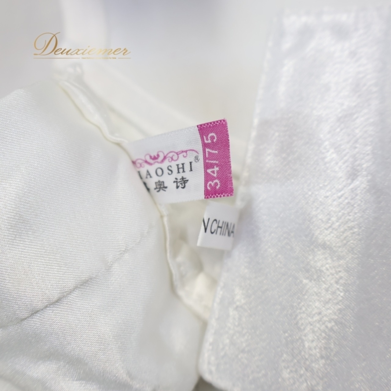 ベリーダンス オリエンタル 衣装 トップス ベルト セット ホワイト系 ビーズ スパンコール 白 青 フリンジ キラキラ 華やか ダンス衣装 舞台 ステージ 華やか 上品 かわいい 爽やか ラインストーン ブルー系 シルバー系