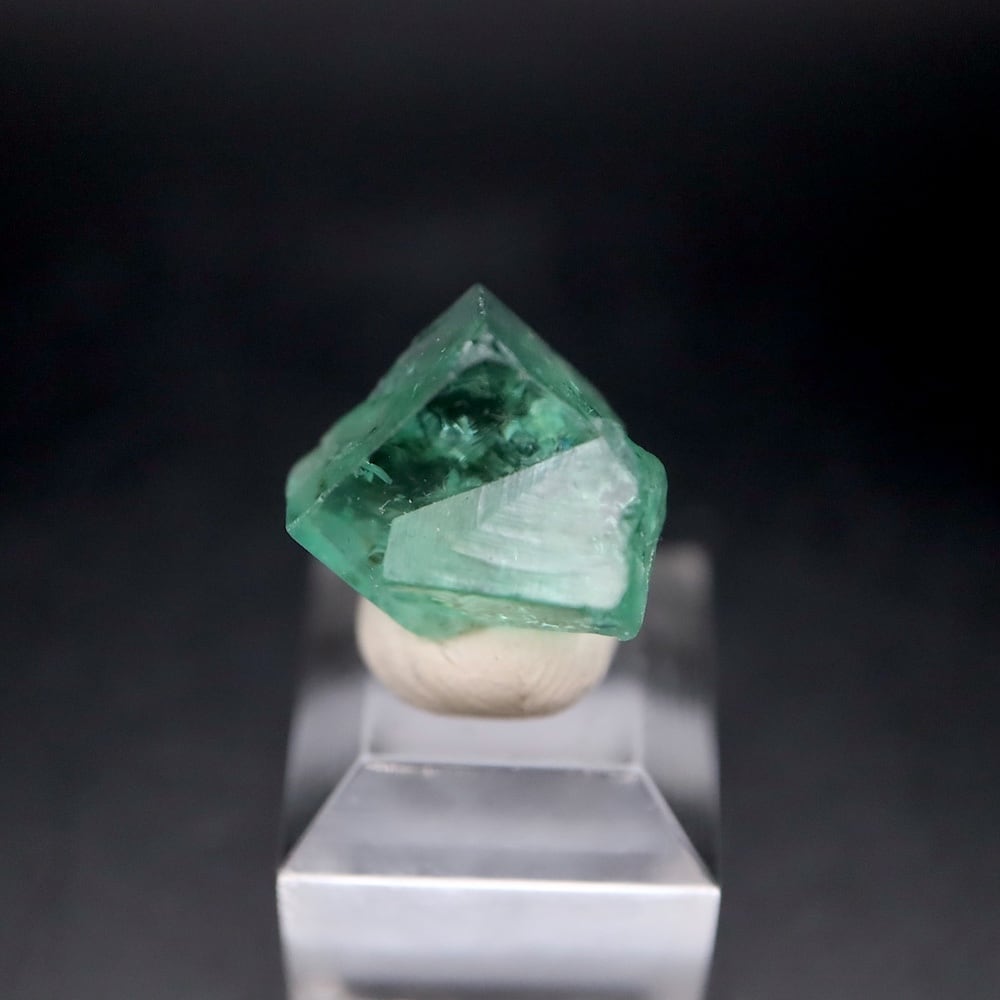ゾーニングあり！グリーン フローライト 2.8g FL639 蛍石 原石