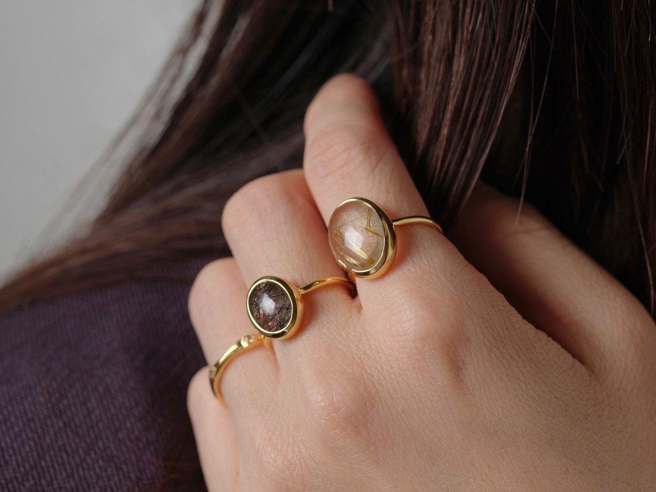 S925 SINGLE STONE THIN RING -GOLD RUTILE QUARTZ-