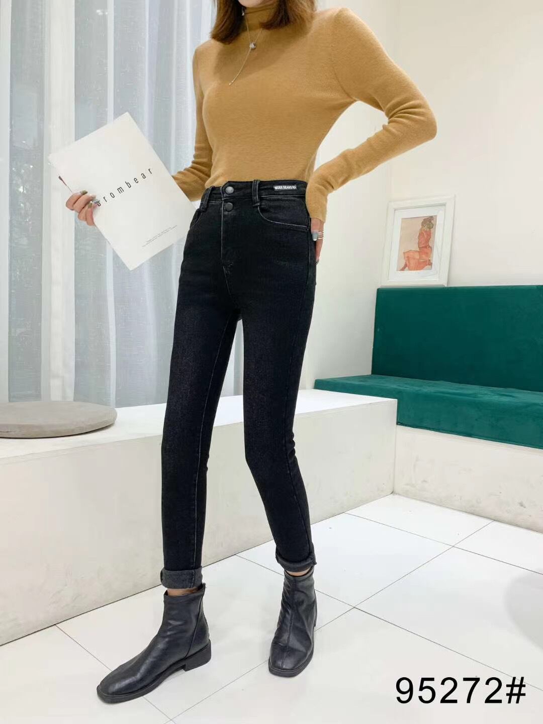 ロールアップデニムパンツ