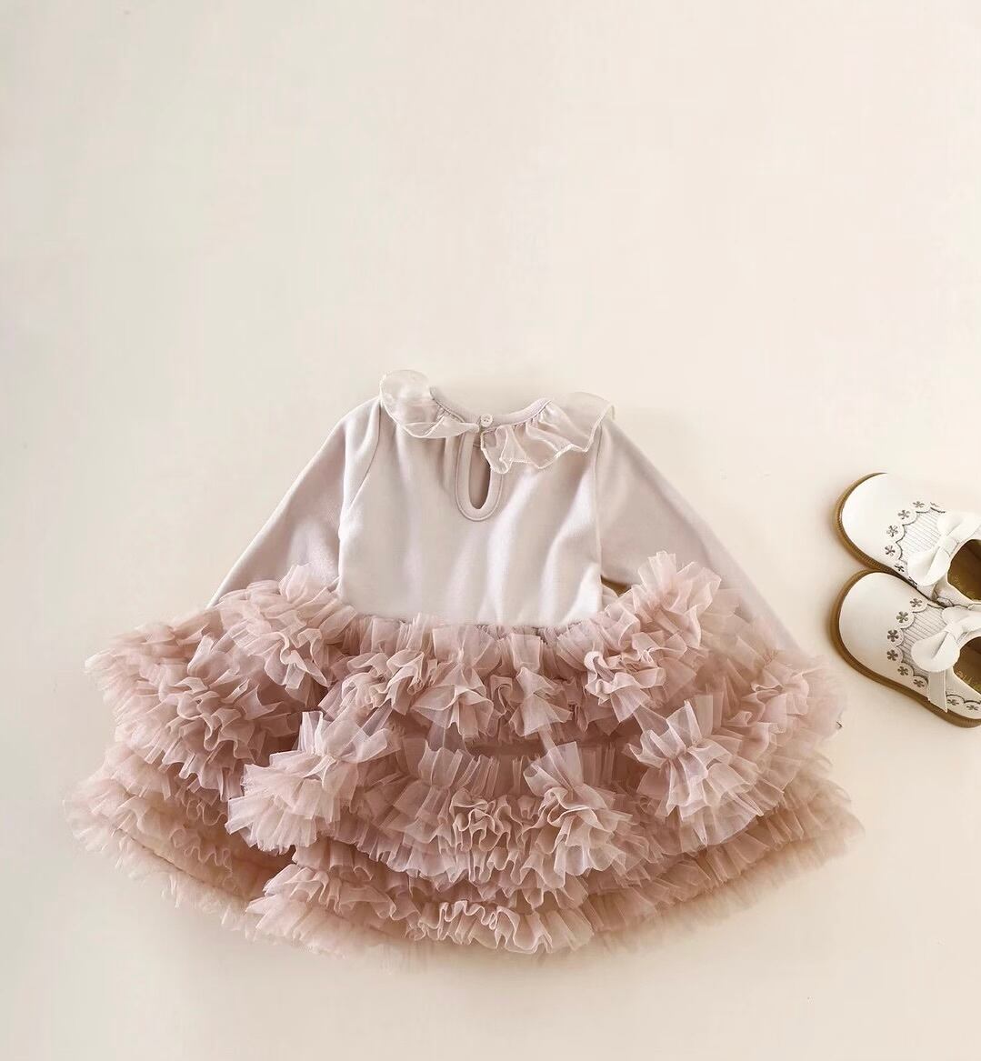 フリフリフリルドレス