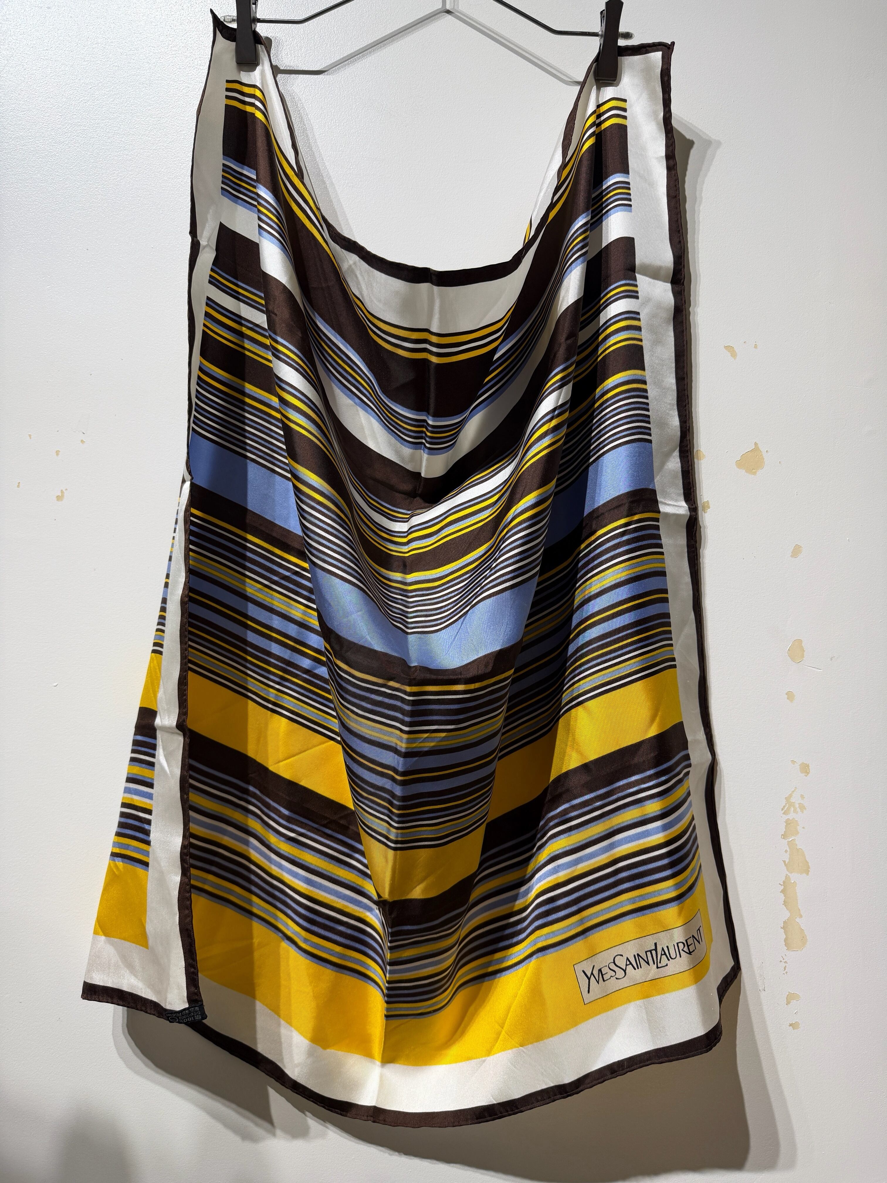 (AC1143)YVES SAINT LAURENT silk scarf