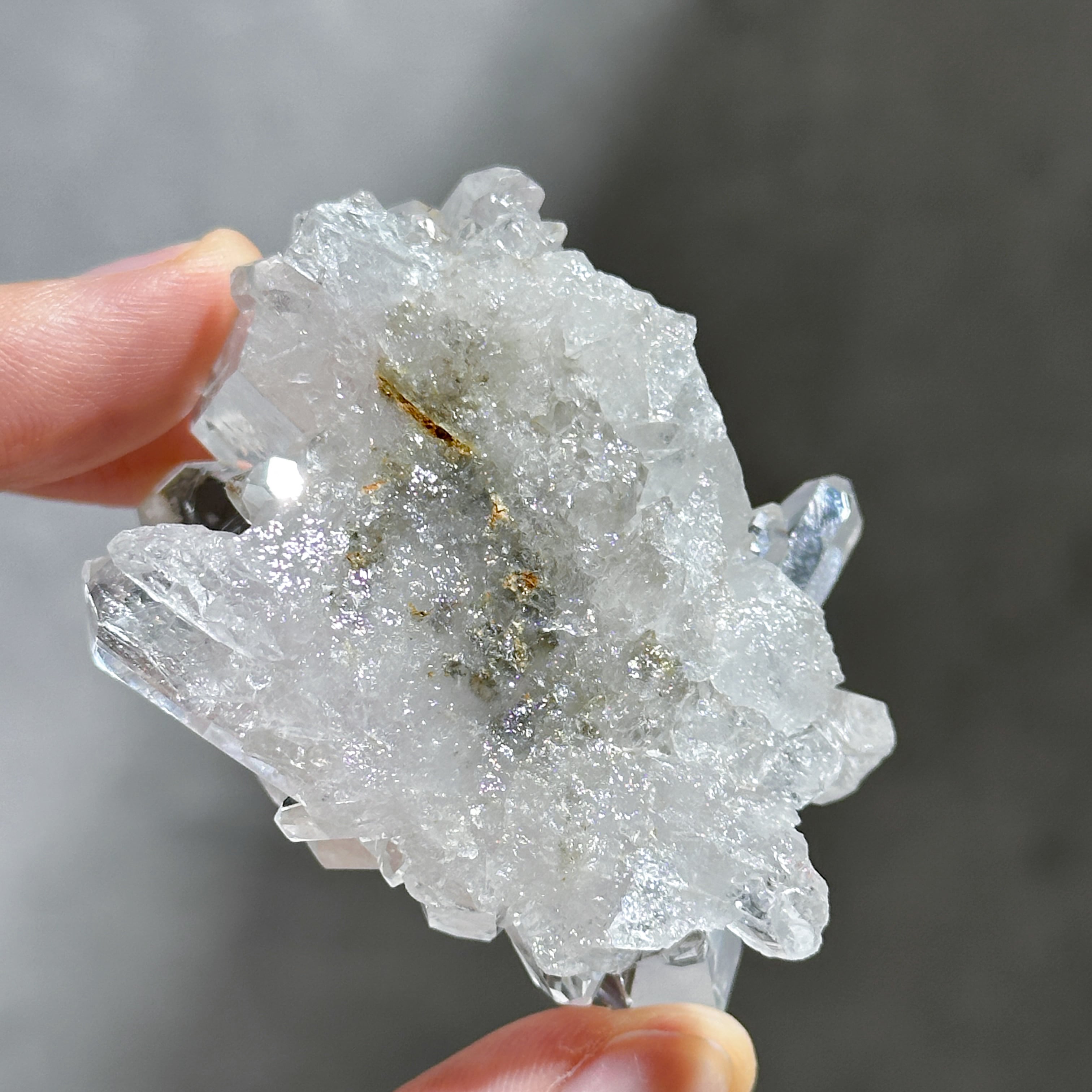 クリアクォーツ★天然 水晶★クラスター★563g クリアクォーツ☆天然 水晶☆クラスター☆563g ゼッカ産水晶クリア