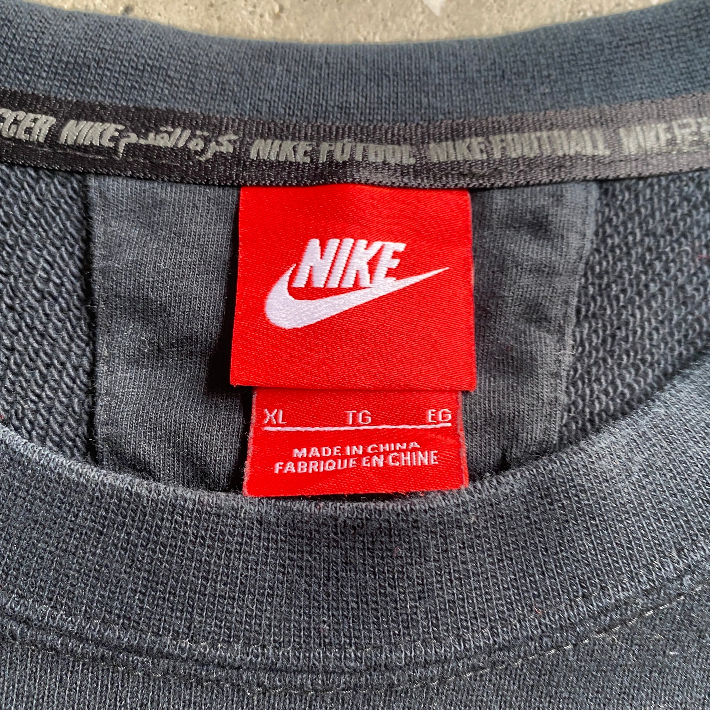 NIKE ナイキ FC サッカー フットボール ロゴ刺繍 スウェット