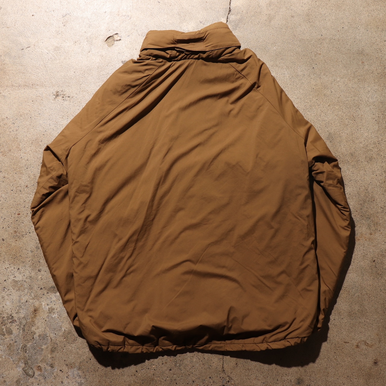 美品 M-R 07年 ワイルドシングス コヨーテブラウン プリマロフト USMC ダウンジャケット パーカ ハッピースーツ happy suit