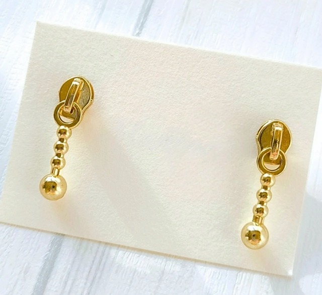 本物のジッパーピアス ゴールドボール［MHN-188］
