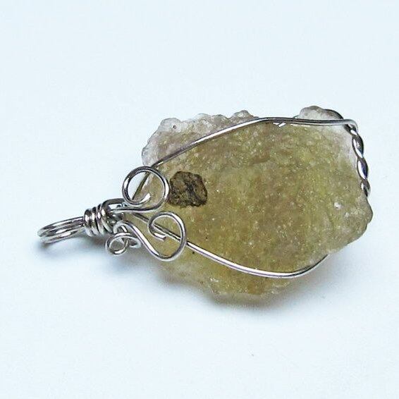 リビアングラス ペンダント 一点物 メール便可 112-13778