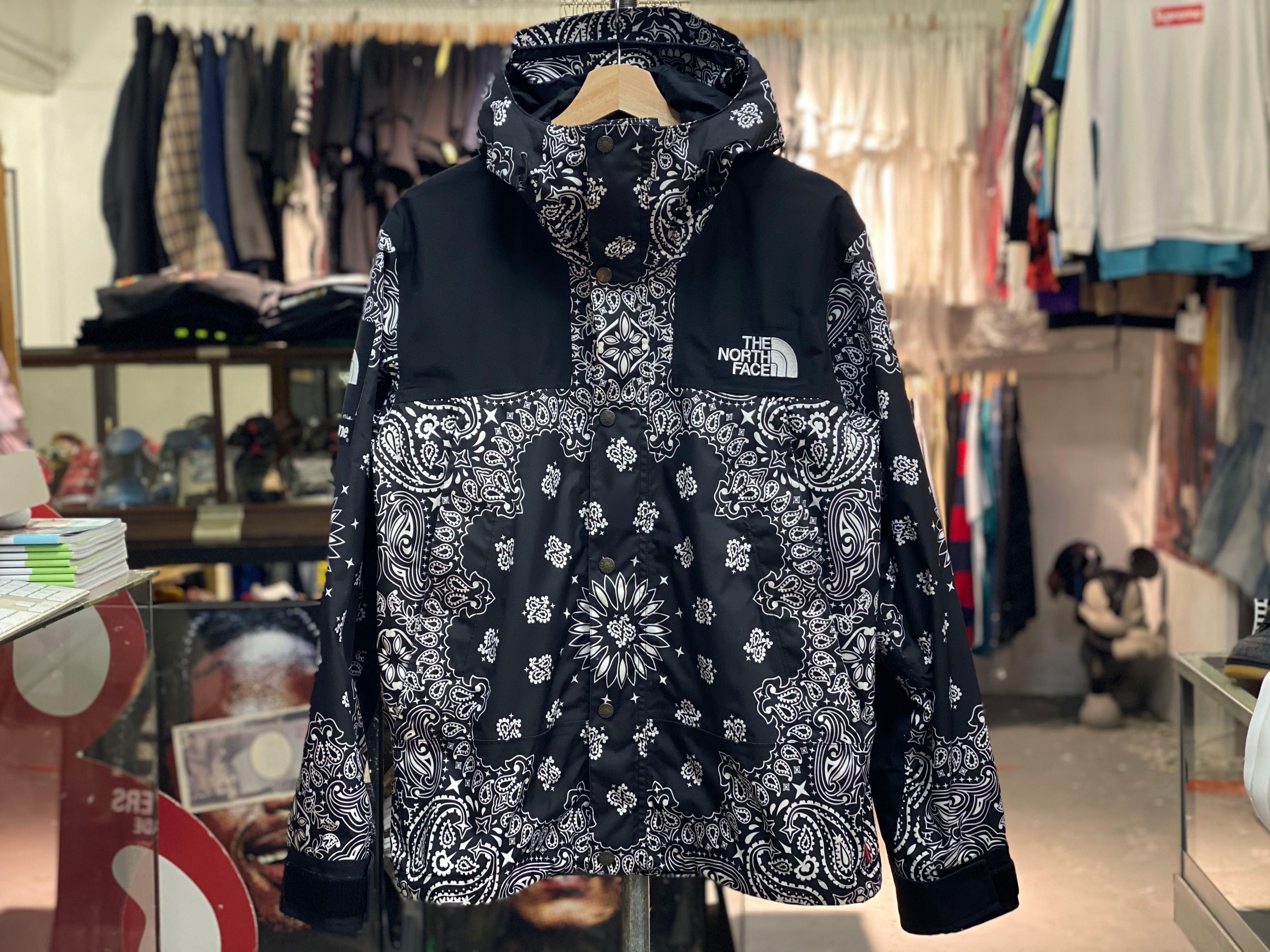 Supreme 14AW X THE NORTH FACE Bandana Mountain Parka MEDIUM BLACK ...