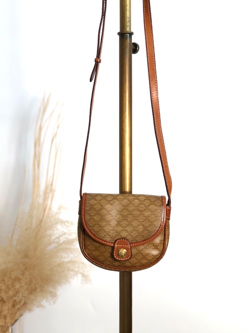 CELINE セリーヌ ショルダーバッグ ベージュ ブラゾンボタン PVC レザー ミニバッグ vintage ヴィンテージ オールド edxz2b