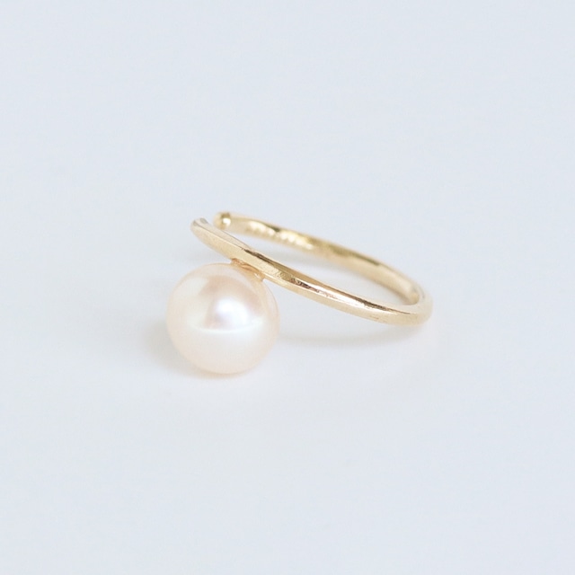 cuddle pearl cuff