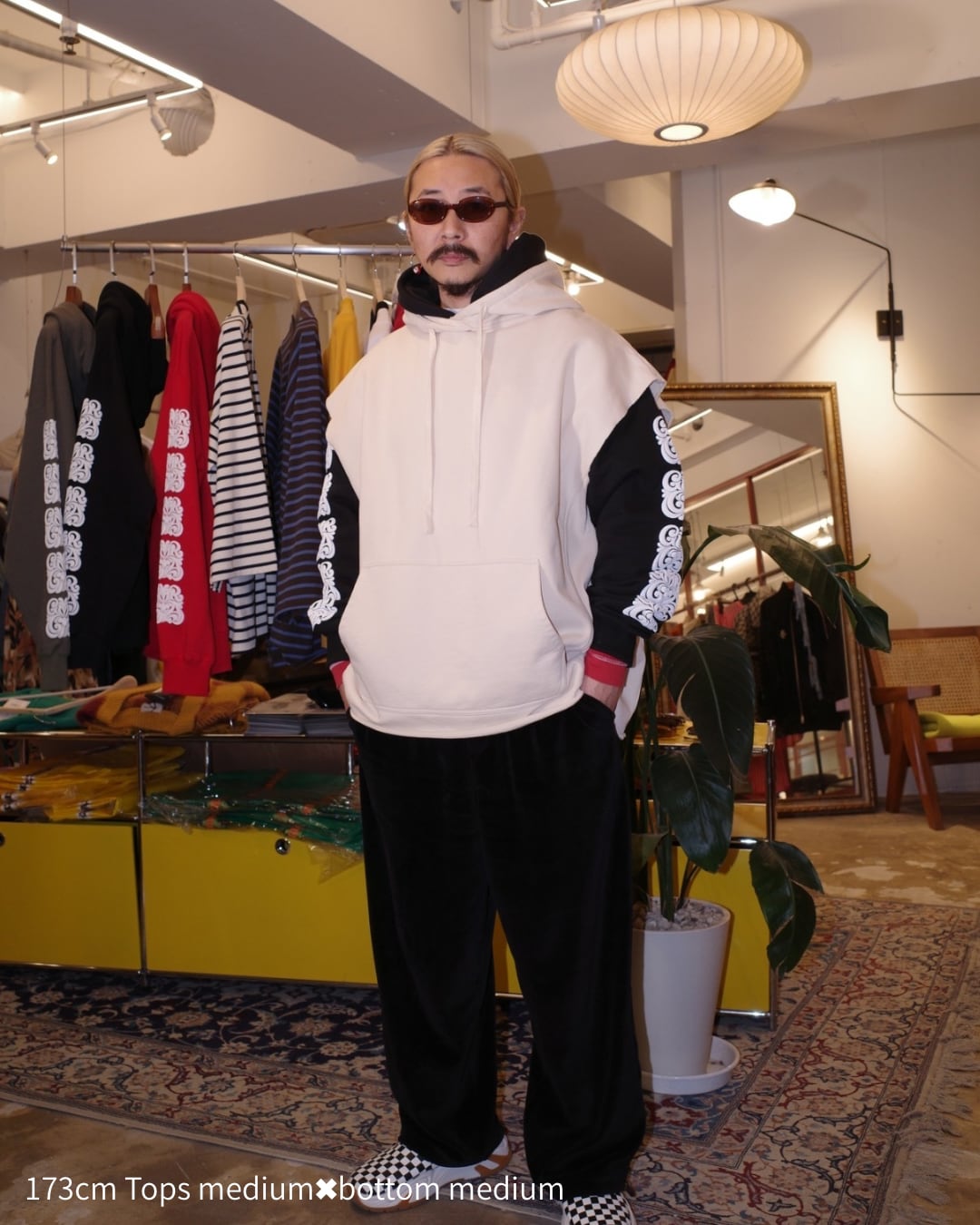 Velor Pile Tapered Pants/Black | AMBERGLEAM