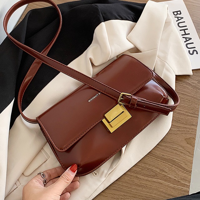 センススモールバッグ女性2020人気の新しい流行のファッションワイルドワンショルダーメッセンジャーバッグネットレッドレトロスモールスクエアバッグ Tiancai_Wing_Bag90915047696