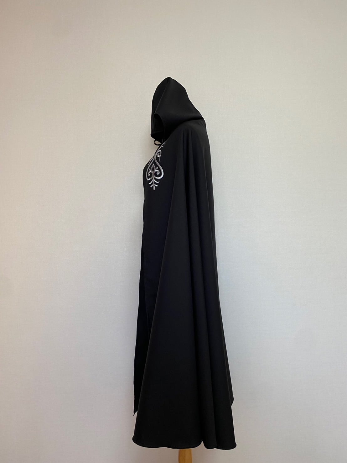 十六夜マント | オンライン武器屋｜タクミアーマリー｜Supported by