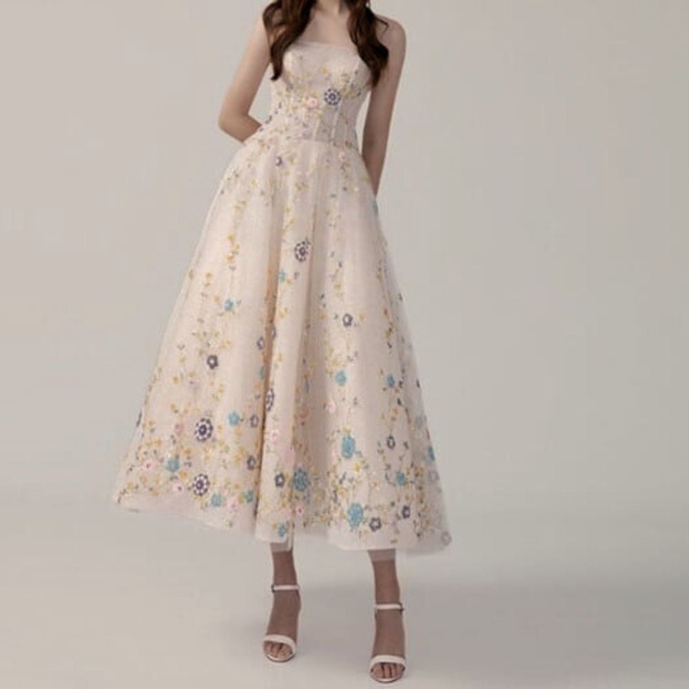 数量限定【1週間以内に発送】＜Mサイズ＞フラワー刺繍オフショルダー