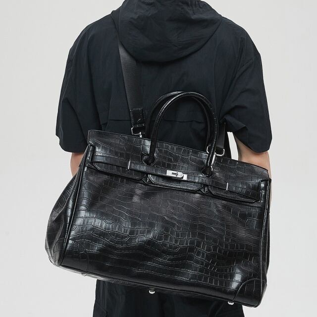 【予約販売】ショルダーバッグ メンズ バック 2Way 旅行 クロコダイル柄 大容量 レザー ビジネス 大き目 通勤 通学 ブラック 黒 シック A4 大容量 こなれ感 お洒落 韓国 トレンド