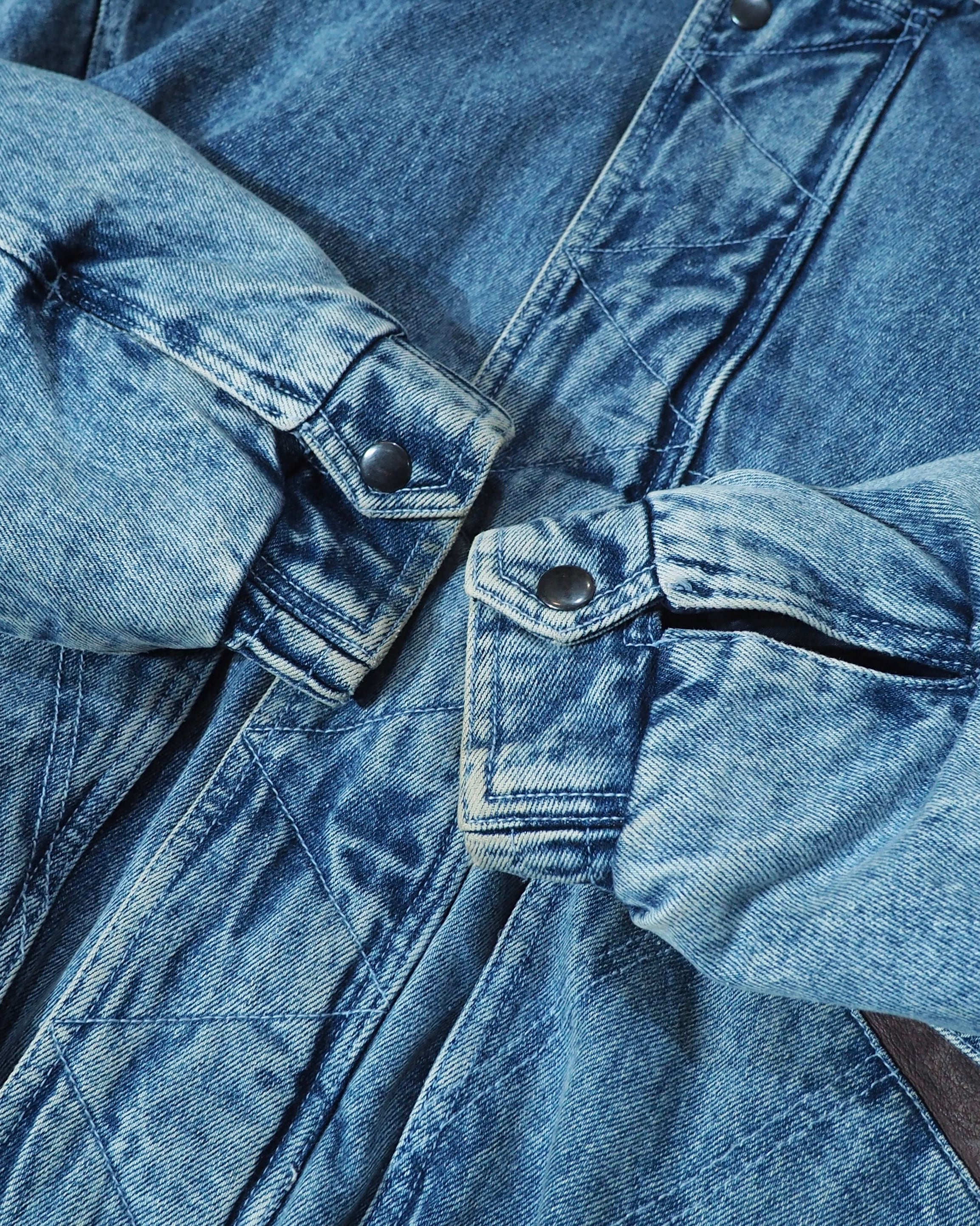 1980s Beautiful Ice Blue × leather docking Over silhouette vintage Denim jacket