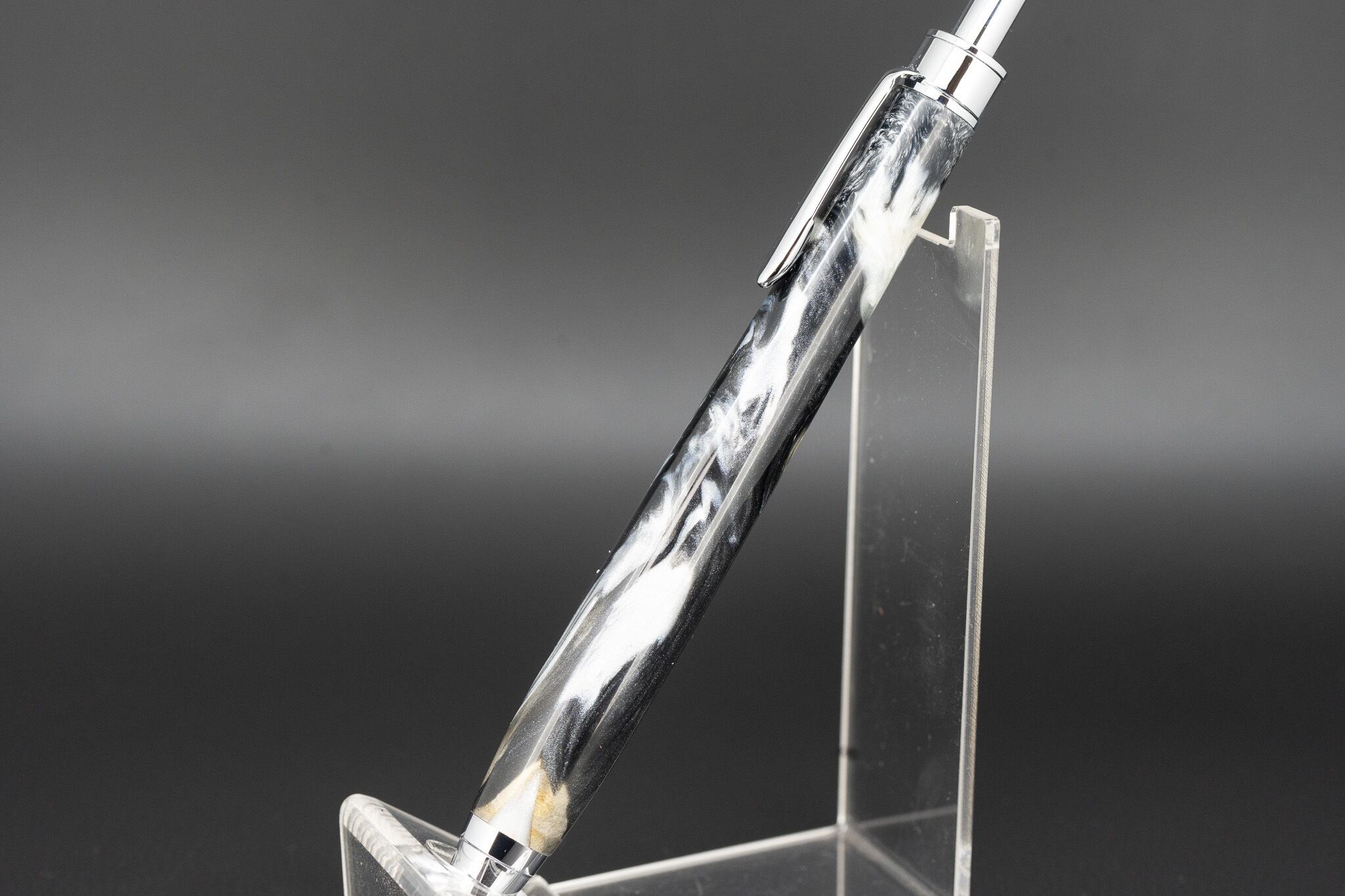 創造性と透明美】 レジン silver MP | 木軸ペン工房 金杢犀