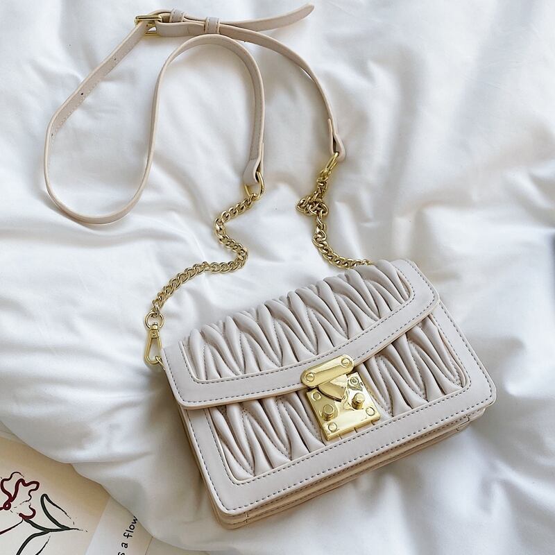 チェーンバッグレディースクロスボディバッグ2020新作トレンディワイルドプリーツシングルショルダークロスボディバッグネットレッドスモールスクエアバッグ Tiancai_Wing_Bag6268877