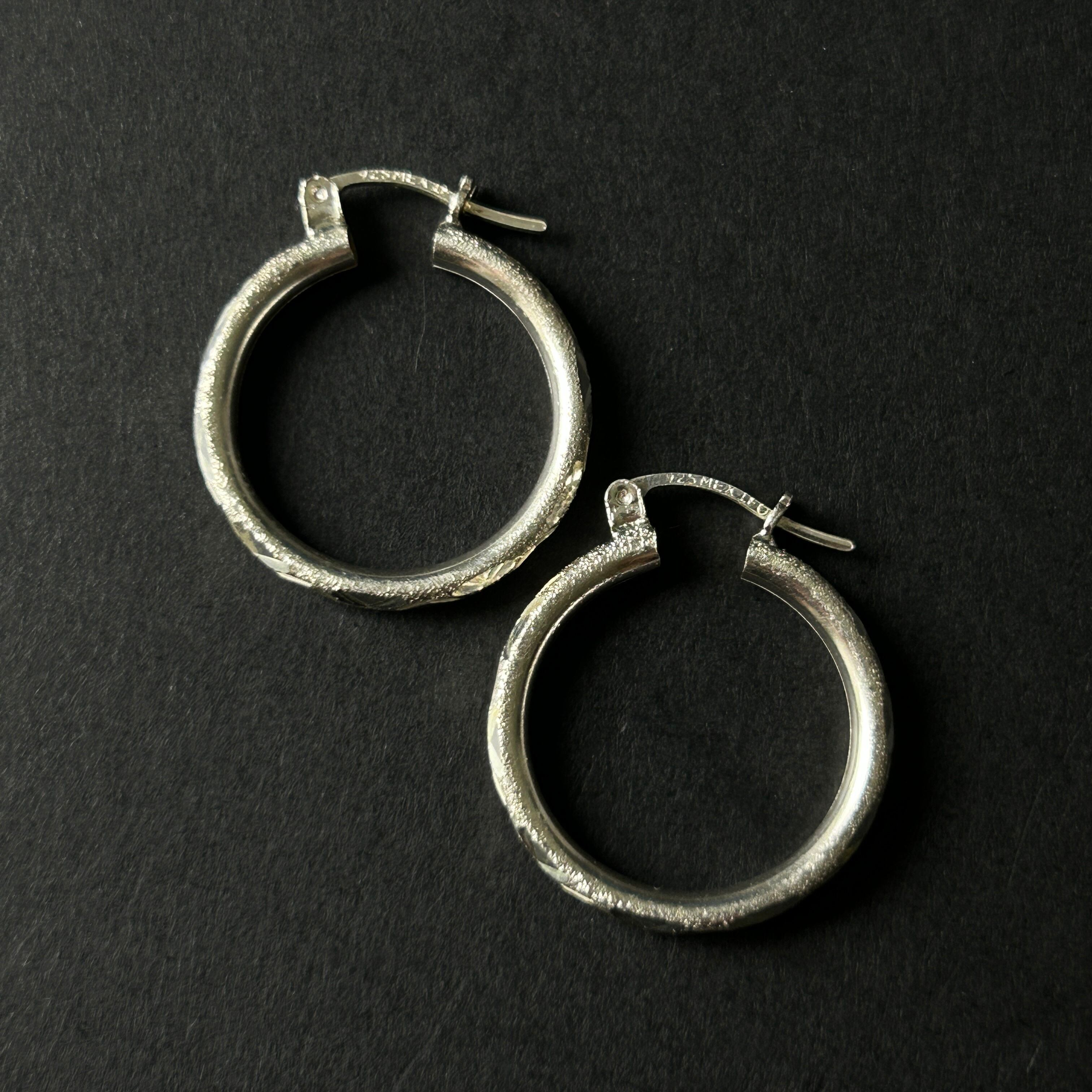 メキシコ タスコ製 Taxco シルバー925 総柄デザインフープピアス/軽研磨仕上げ/両耳