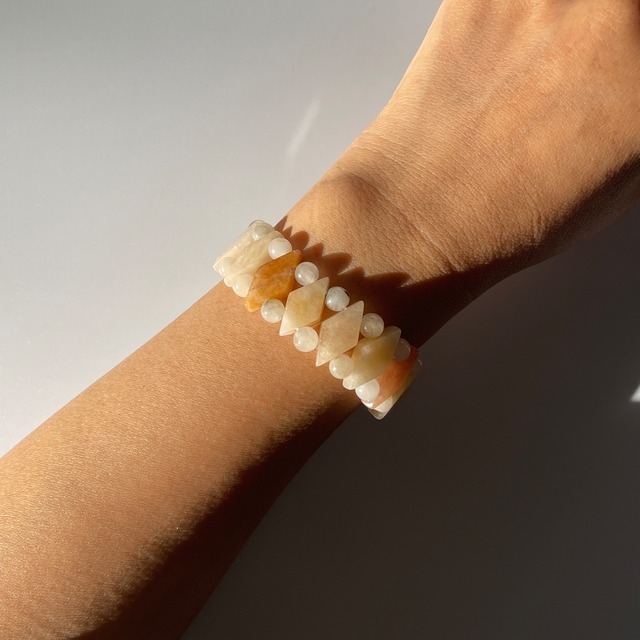ゴールドシルクジェイド ブレスレット｜菱形カット×ラウンド｜ナチュラルカラー｜天然石ブレスレット