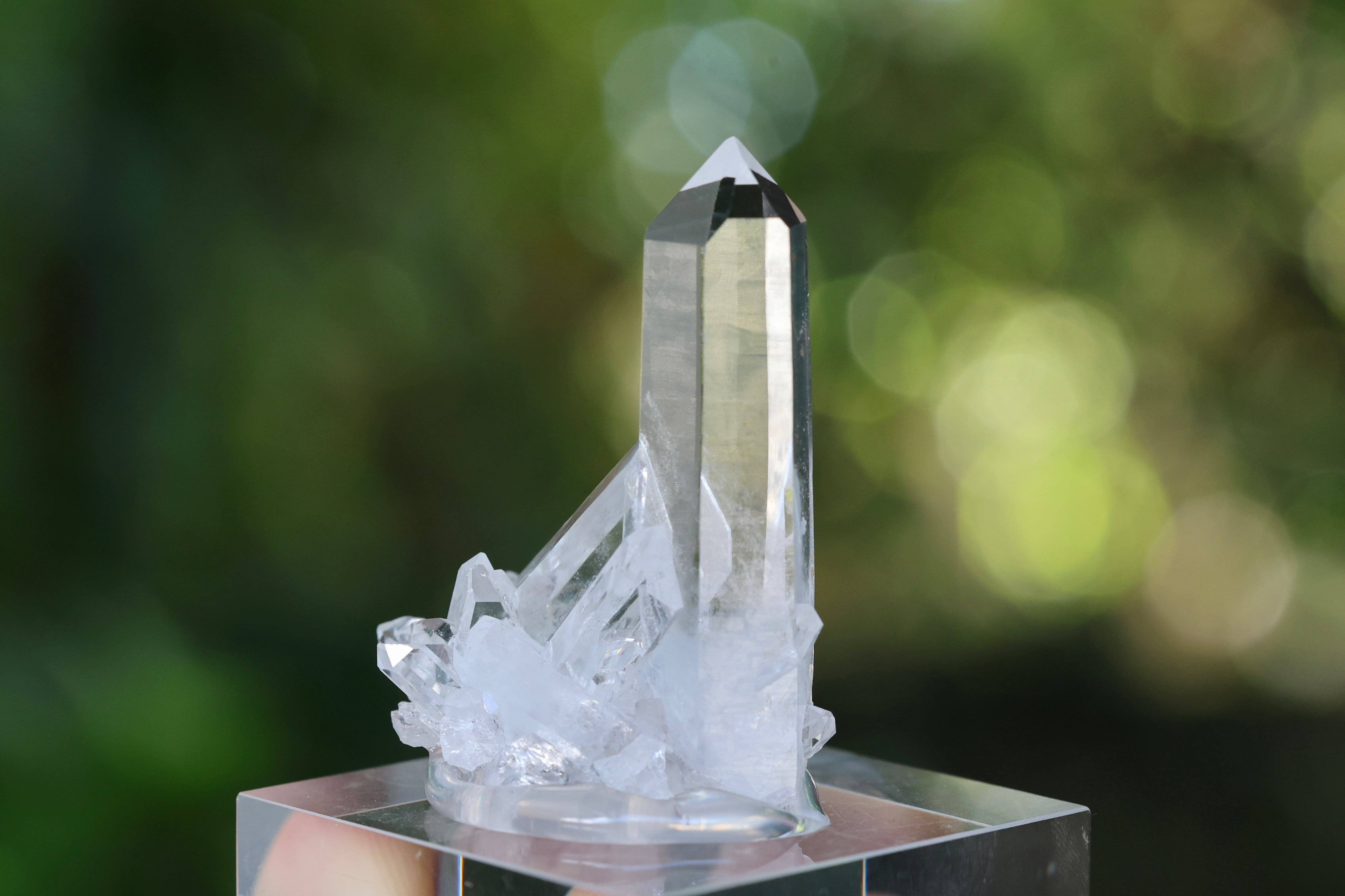 ヒマラヤ水晶 マカルー産 | 石垣島の夜光貝とヒマラヤ水晶 Laphus