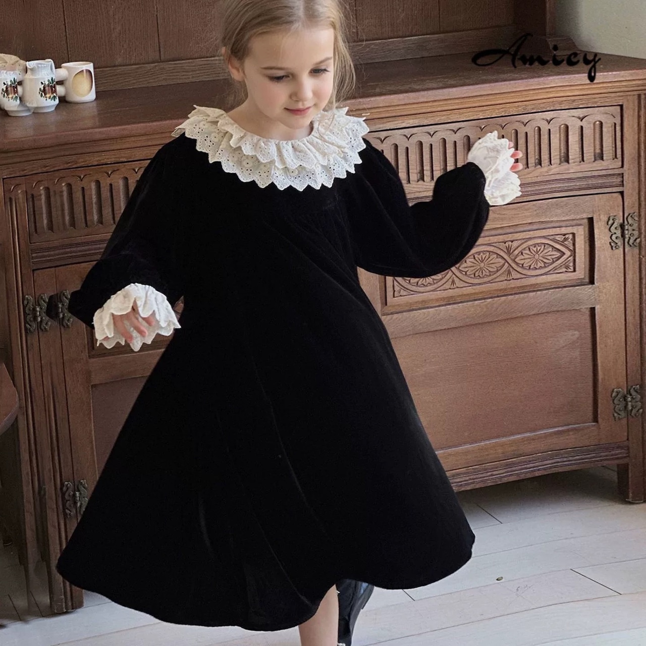 春レース裾ベルベットワンピース