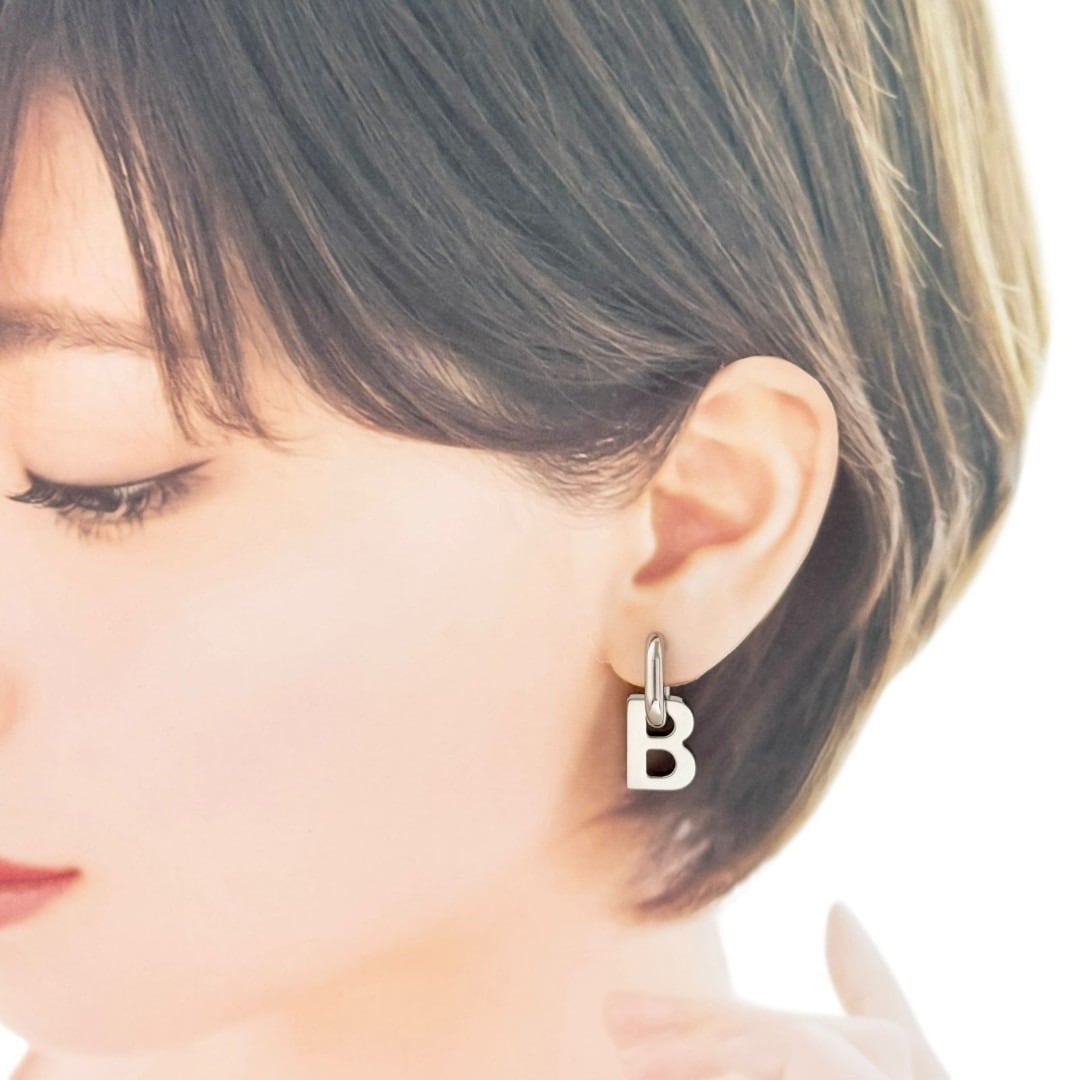 バレンシアガ メンズ レディース ピアス 片耳 1個のみ B チェーン XS