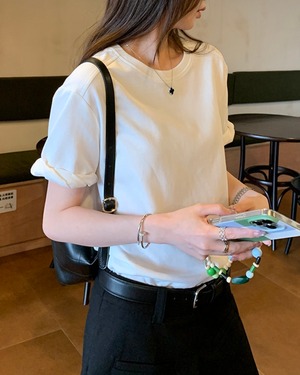 クルーネックロールアップスリーブ Tシャツ 3color A1076