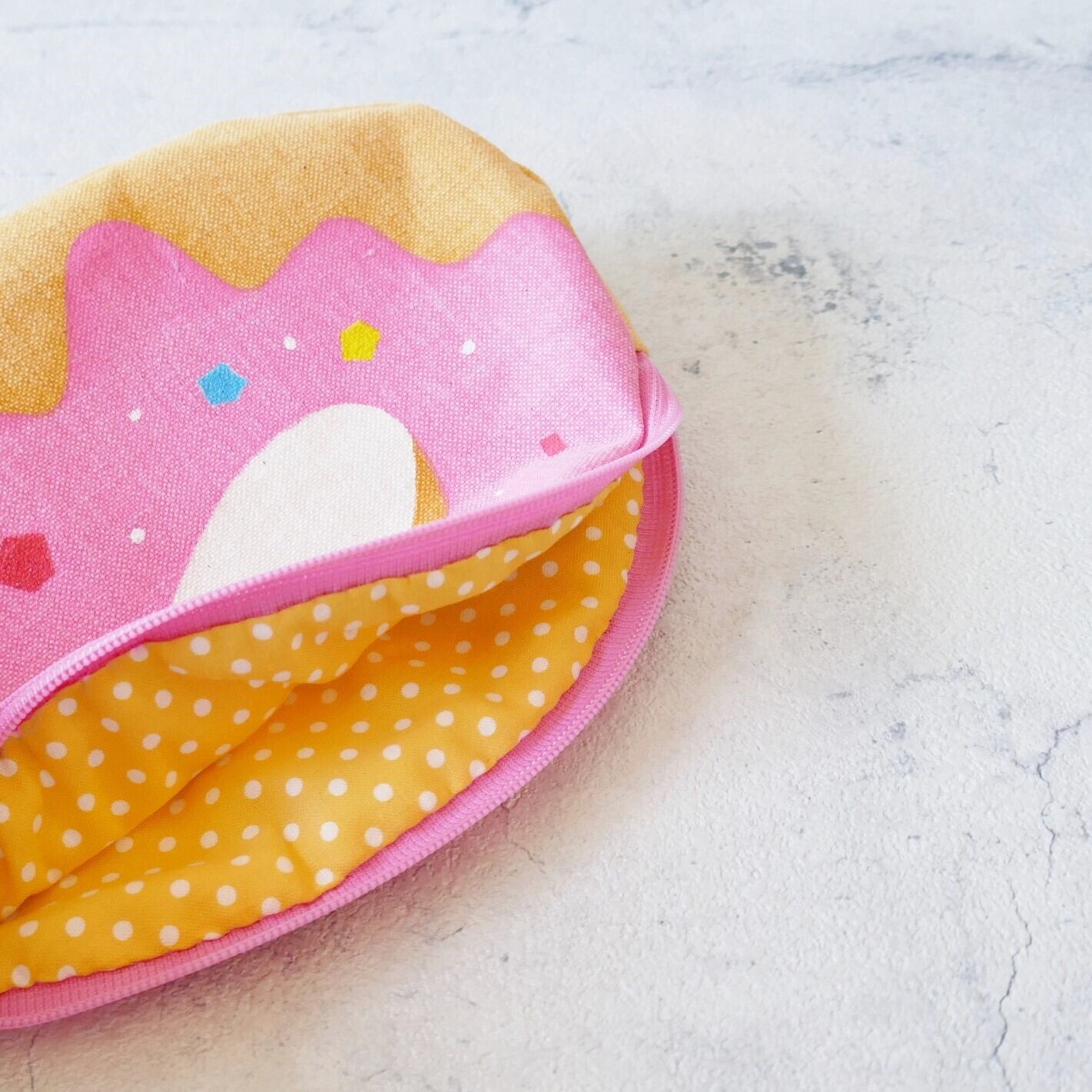 ドーナツポーチ pink | zakka 7070ーオリジナルテキスタイル、手染めの