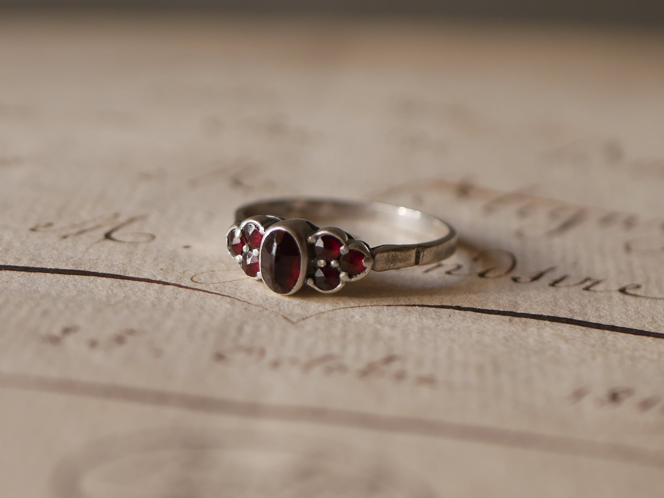 c. ガーネットのシルバーリング ヨーロッパヴィンテージ ヴィンテージリング ブロカントv