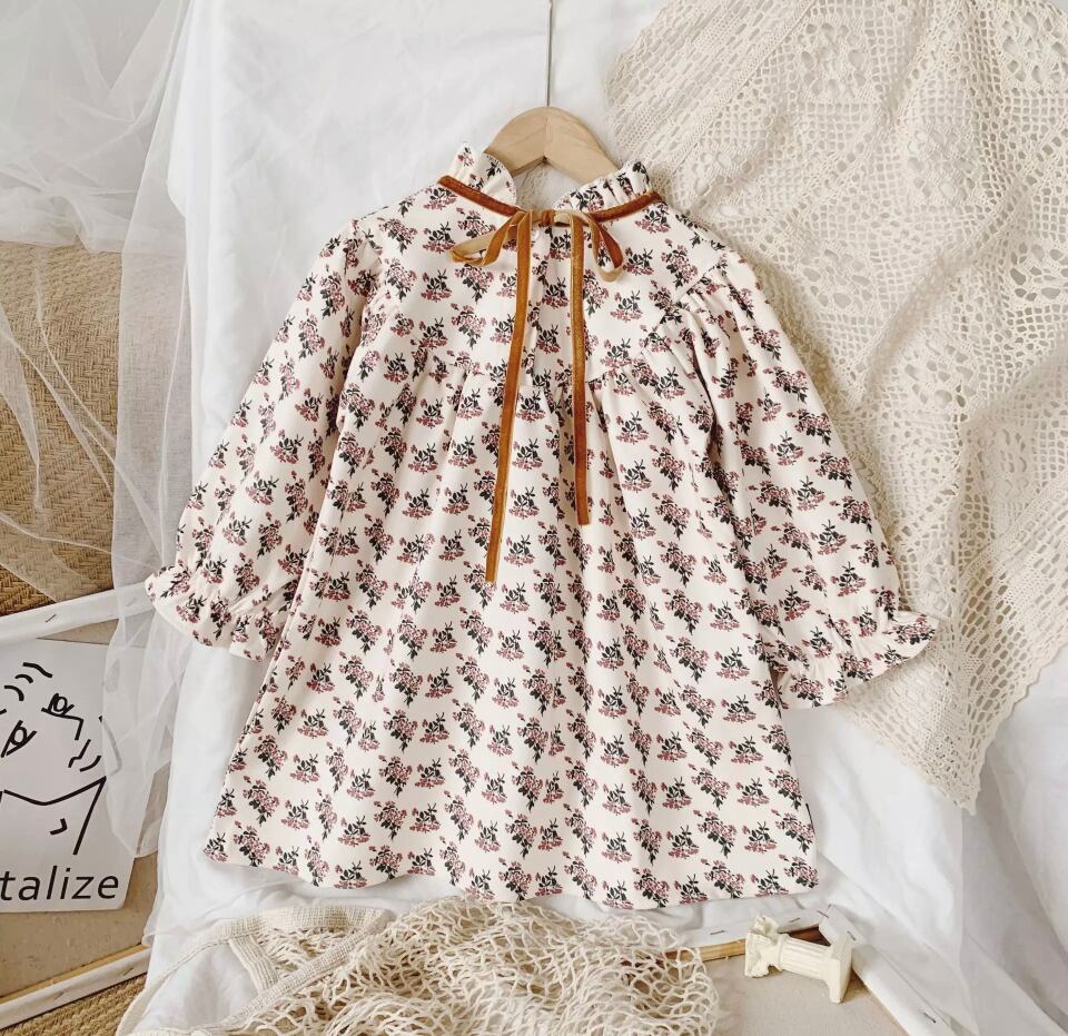 再入荷 小花柄レトロワンピース…….女の子 海外子供服 ナチュラルコーデ ガール プチプラ