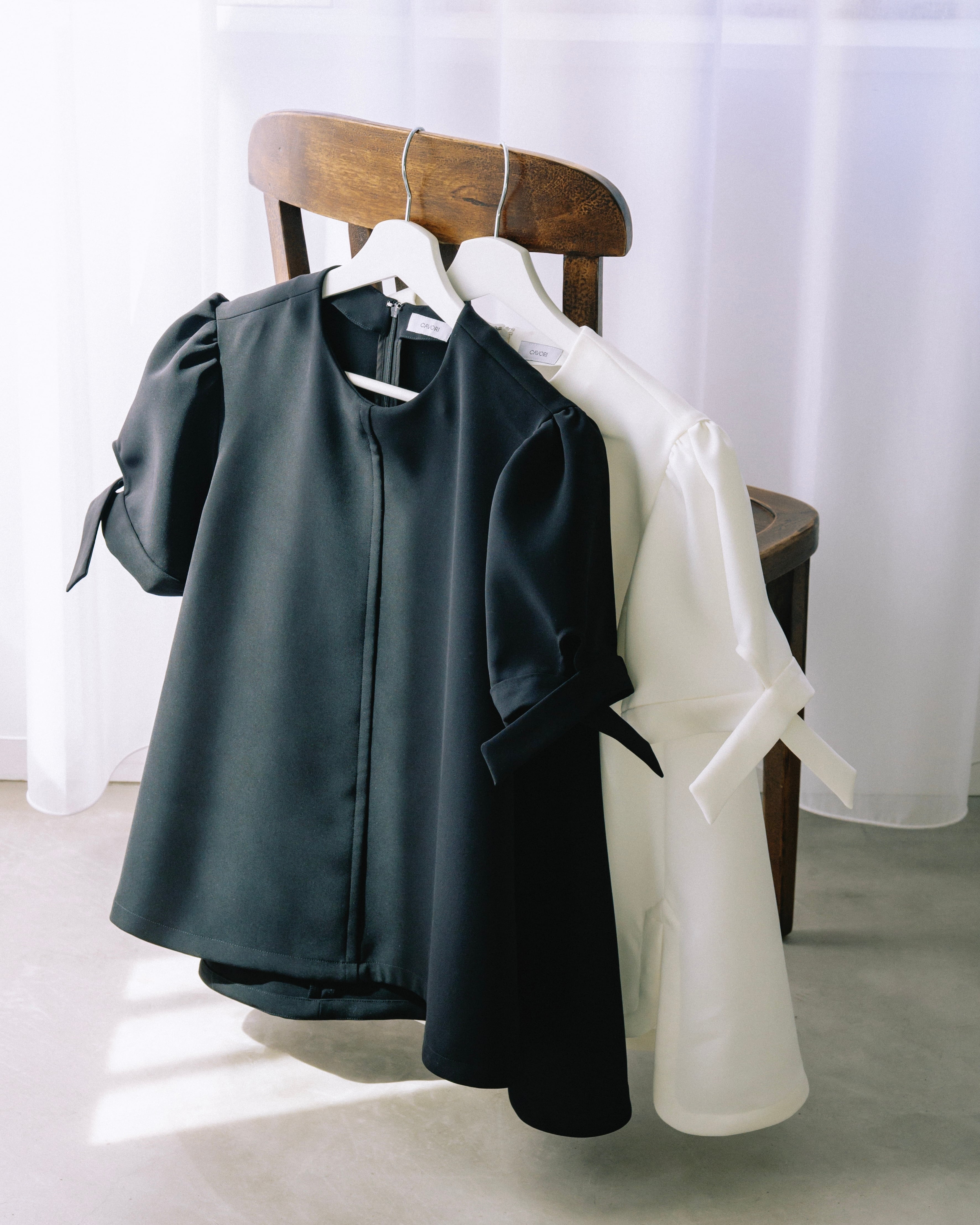 【美品】cavori カヴォリ　チューリップブラウス 9e0aa104150c3d2f8f5d8367bf0688