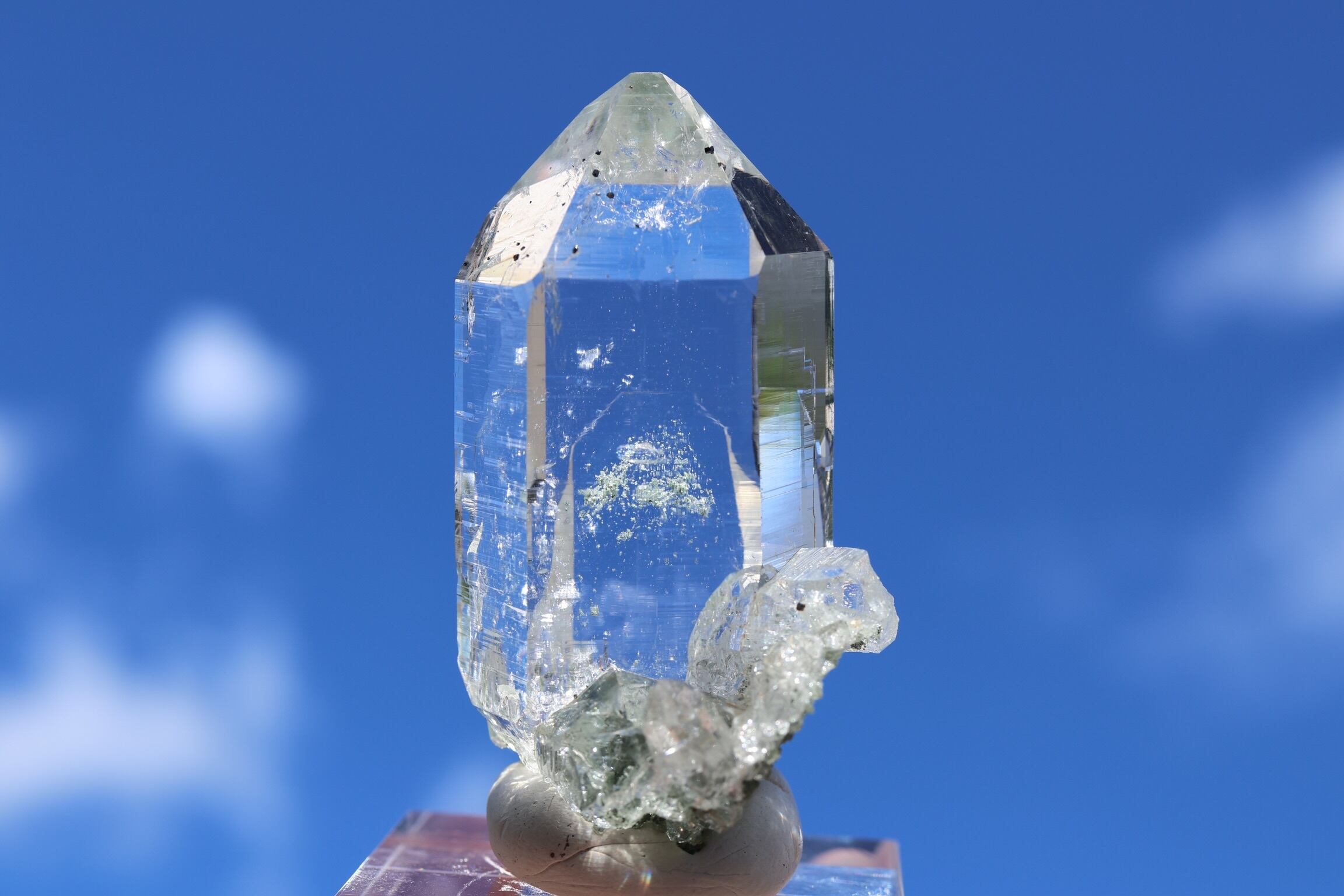 マニハール産 | 石垣島の夜光貝とヒマラヤ水晶 Laphus (ラフス）