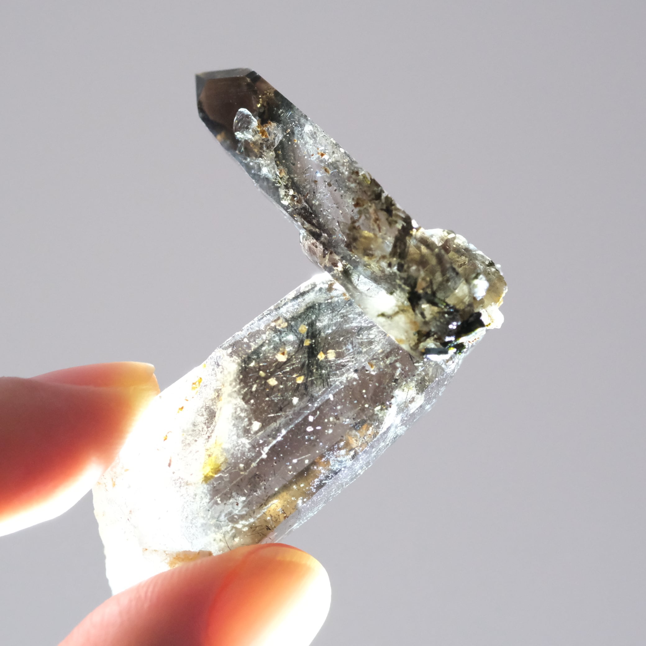 スモーキークォーツの原石 〇 煙水晶 | ふれる