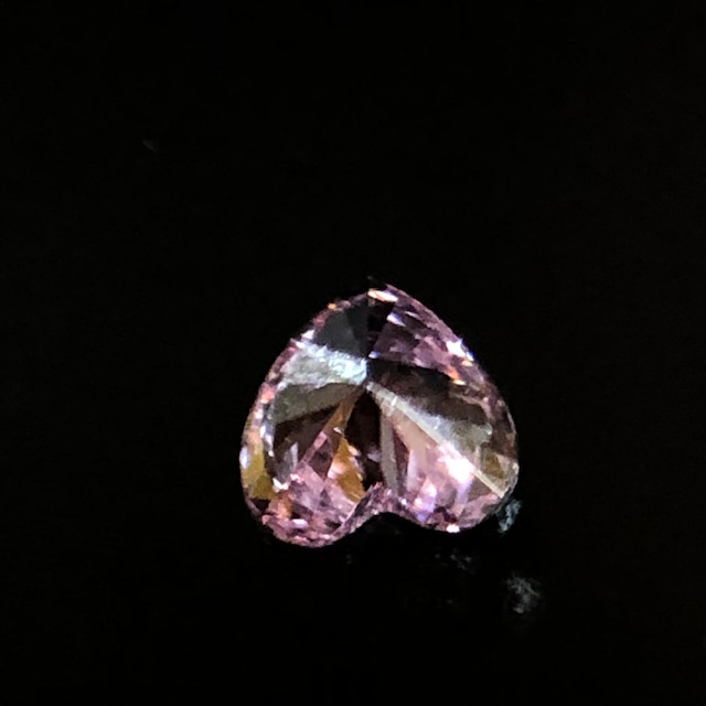 【 ルース 】天然ピンクダイヤモンド　0.061ct  中央宝石研究所ソーティング付き