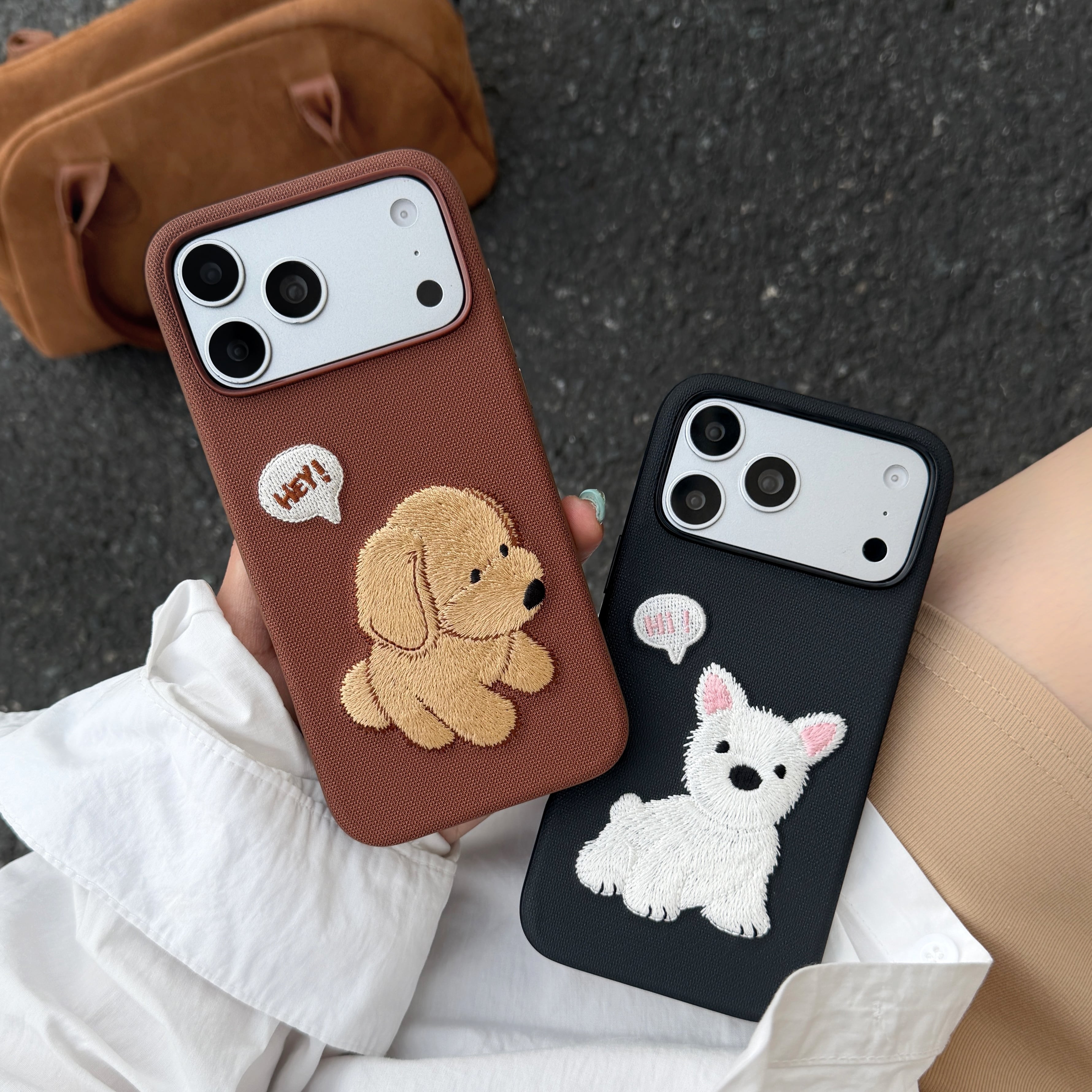 犬 刺繍 iPhone 18 17 16 15 ケース ファブリック 耐衝撃 スマホケース